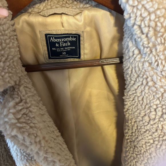 Abercrombie Teddy Coat - Picture 10 of 12